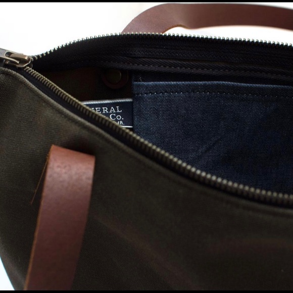 “SMUGGLER” tote - Picture 4 of 5